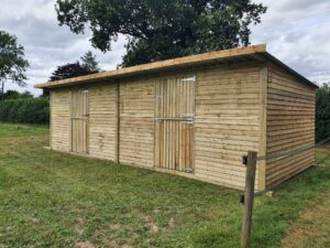 24x12 stable with top door